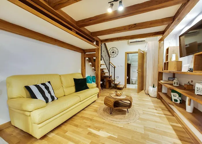 La Guardia Apartment With Private Parking Rijeka