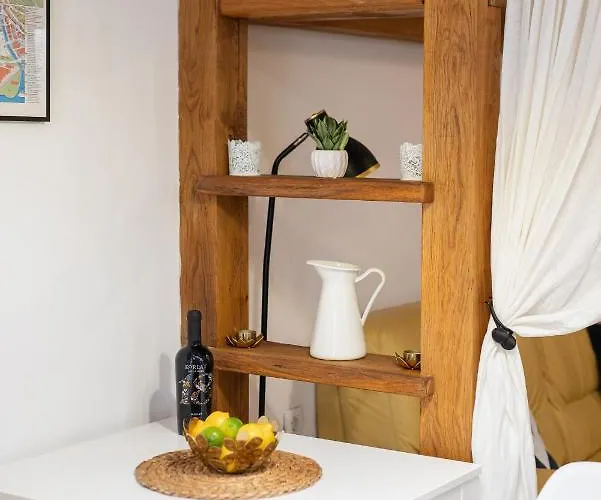 La Guardia Apartment With Private Parking Rijeka