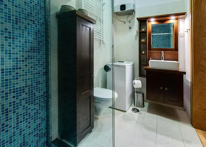 Daire La Guardia Apartment With Private Parking Rijeka
