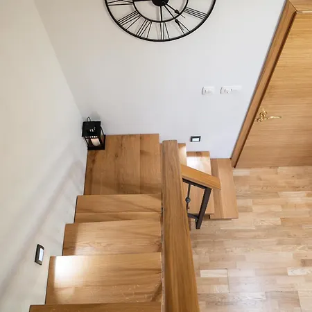 Apartament La Guardia With Free Private Parking *