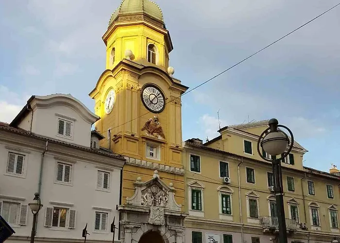 Appartement La Guardia Apartment With Private Parking *