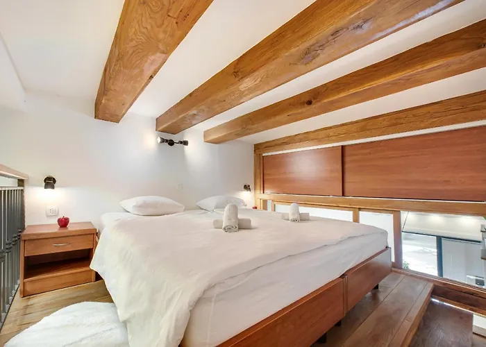 Διαμέρισμα La Guardia Apartment With Private Parking *